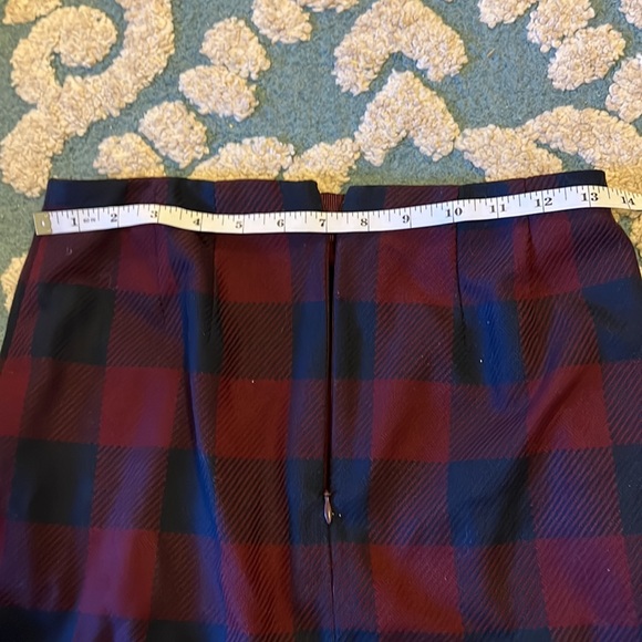 Ann Taylor | Maroon & Navy skirt - Picture 5 of 5